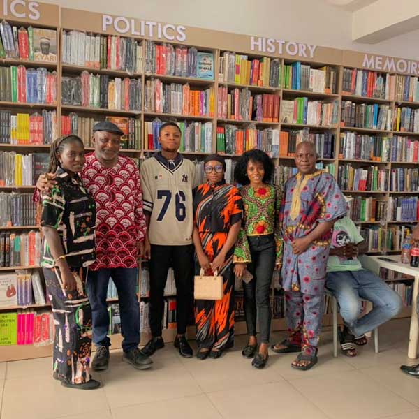 Accessible Publishers staff spark dialogue at Uwem Akpan’s Ibadan book reading